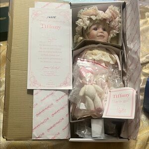 NIB 1992 Tiffany Porcelain Doll- Phyllis Parkins Hamilton Collection